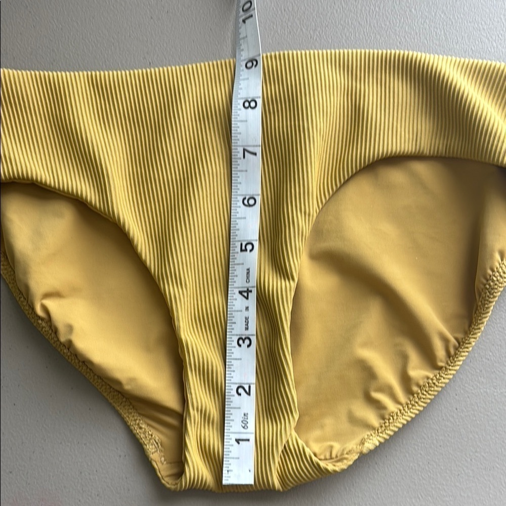 Lululemon Clear waters mid Rise bikini bathing suit bottom embroidered gold - Picture 9 of 9